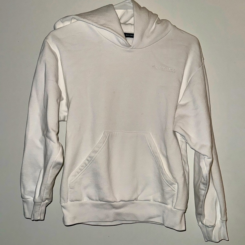 Balenciaga - Picture 1 of 4